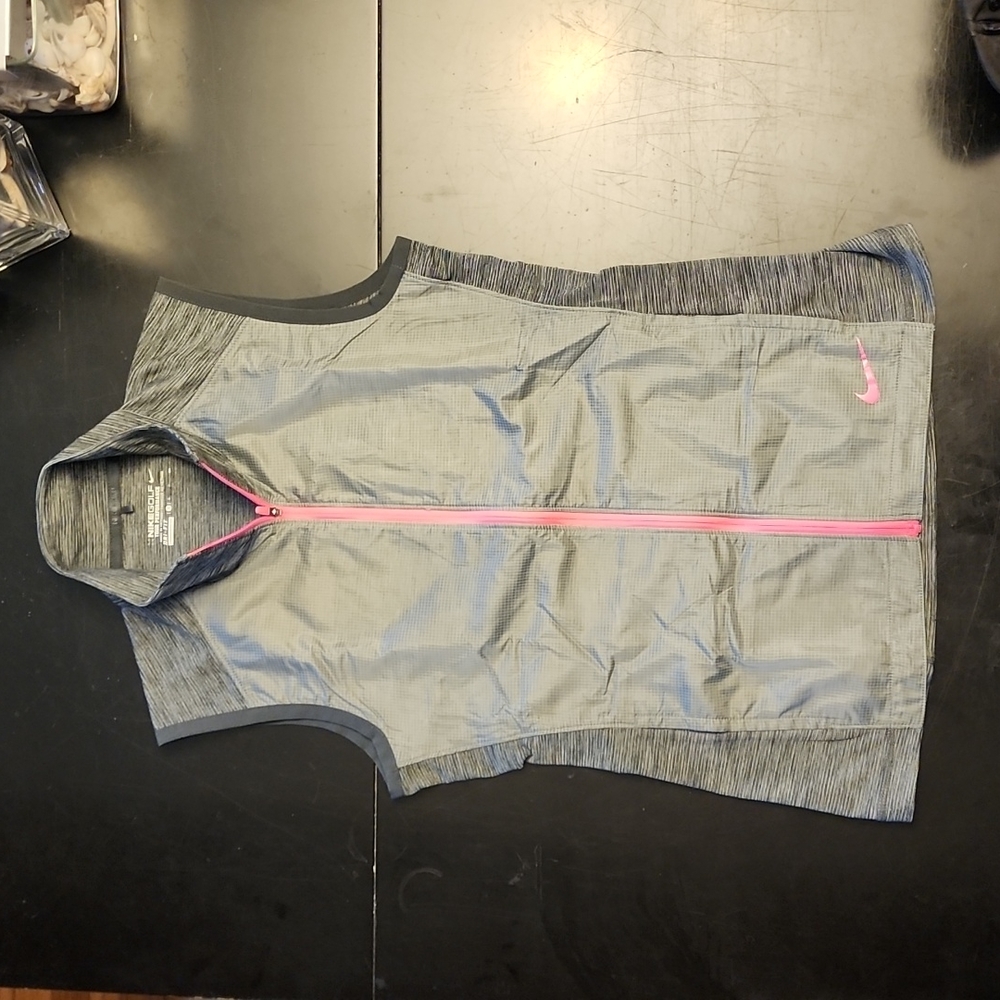 Small Nike Golf Vest